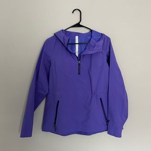 Lululemon Waterproof Hiking Half-Zip
Pullover Light Electric Indigo Size 6